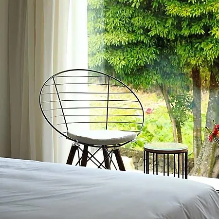 World's Nests Pods Village Holiday park