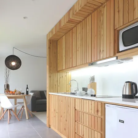 World's Nests Pods Village Holiday park