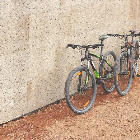 World's Nests Pods Village פארק נופש