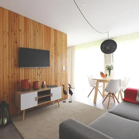 World's Nests Pods Village 4*